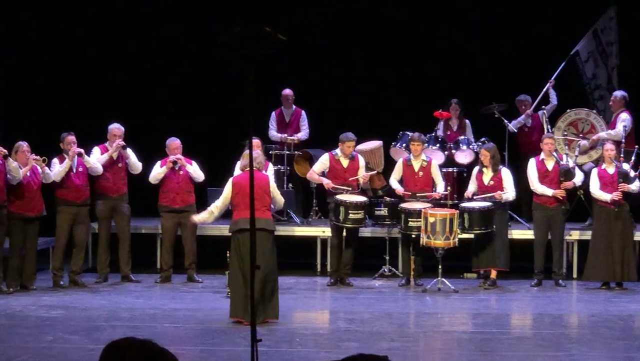 Bagad Men Ru - Concours Bagadou Pontivy 2024